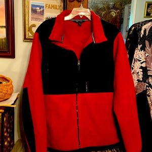 Tek Gear Men’s XL Red & Black full front zipper Fleece jacket.